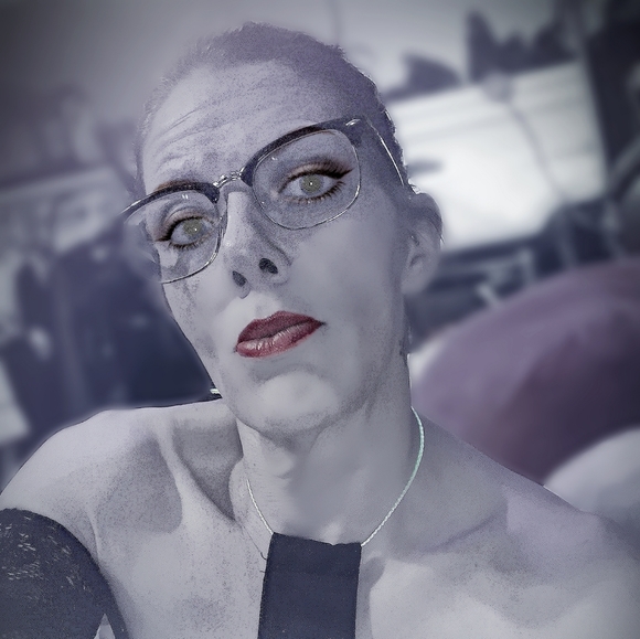 Meet your Posher, Ds - Picture 2 of 13